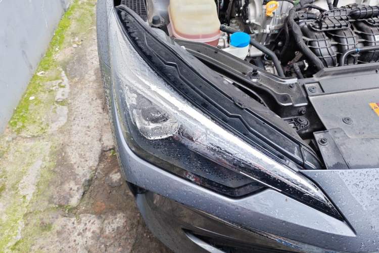 Used Roewe i5 2023 1.5L Manual Comfort Edition Right Front Headlight
