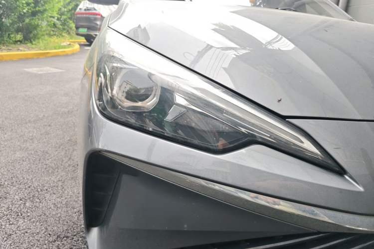 Used Roewe i5 2023 1.5L Manual Comfort Edition Right Front Headlight