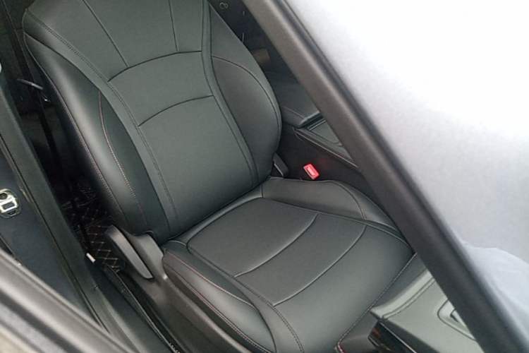 Used Roewe i5 2023 1.5L CVT Luxury Edition Right Front Seat