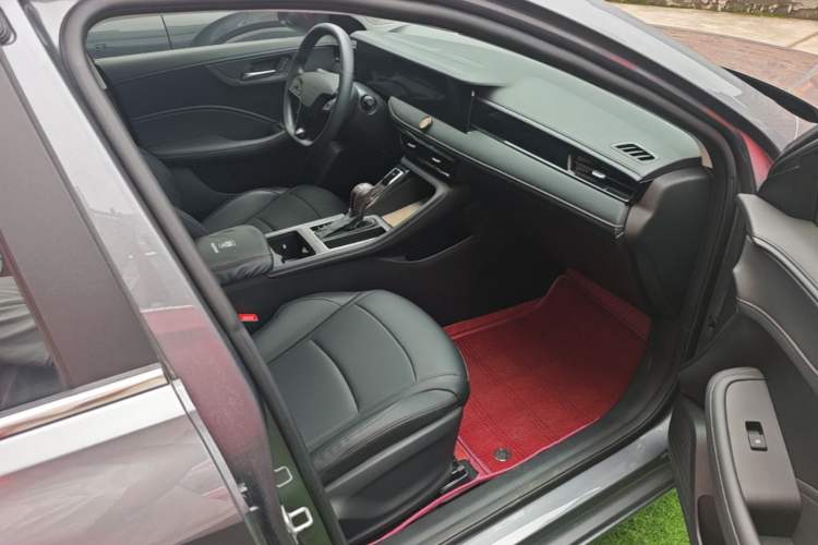 Used Roewe i5 2023 1.5L CVT Luxury Edition Right Front Seat