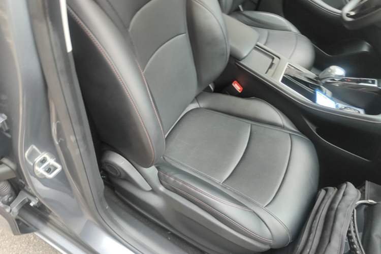 Used Roewe i5 2023 1.5L CVT Luxury Edition Right Front Seat
