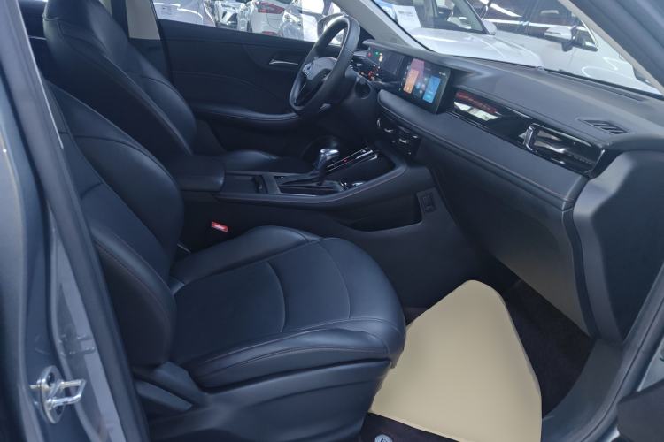 Used Roewe i5 2023 1.5L CVT Luxury Edition Right Front Seat