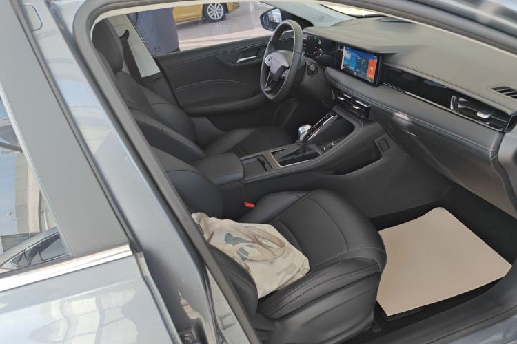 Used Roewe i5 2023 1.5L CVT Luxury Edition Right Front Seat