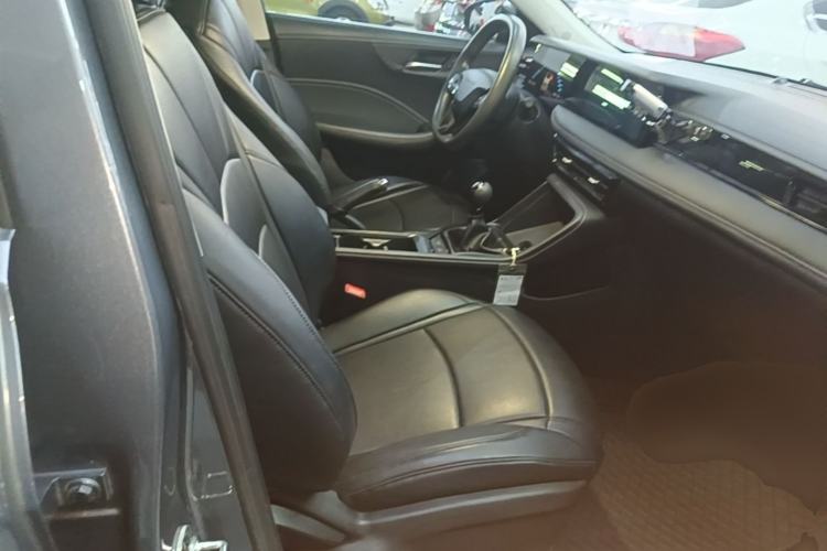 Used Roewe i5 2023 1.5L Manual Comfort Edition Right Front Seat