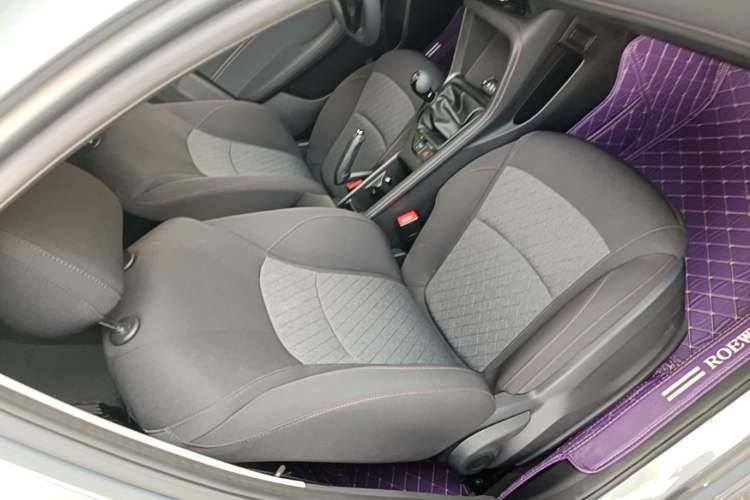 Used Roewe i5 2023 1.5L Manual Comfort Edition Right Front Seat