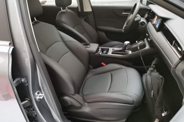 Used Roewe i5 2023 1.5L CVT Luxury Edition Right Front Seat
