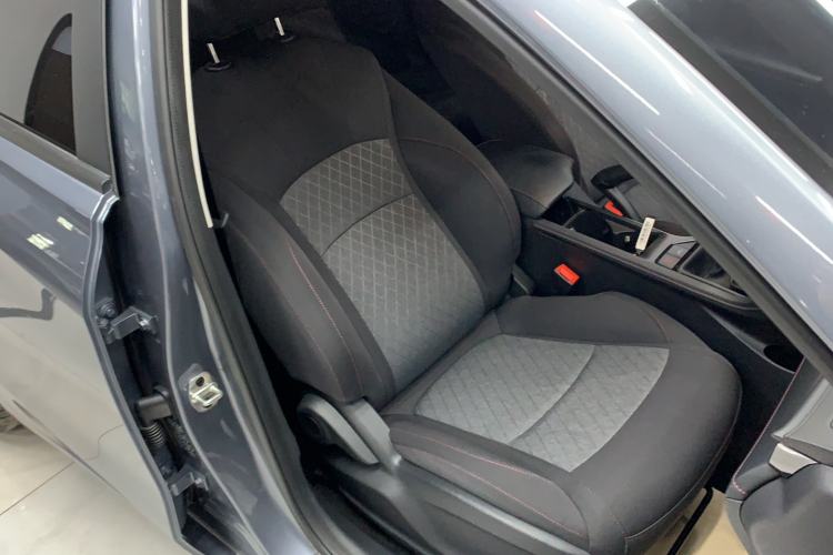 Used Roewe i5 2023 1.5L Manual Comfort Edition Right Front Seat