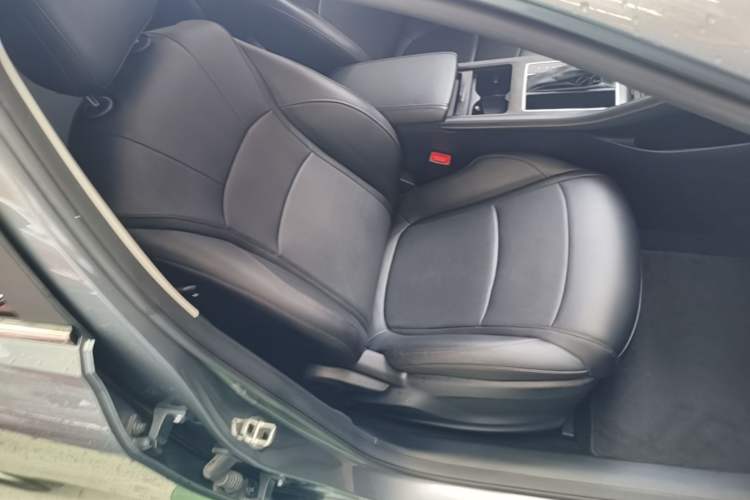 Used Roewe i5 2023 1.5L CVT Luxury Edition Right Front Seat
