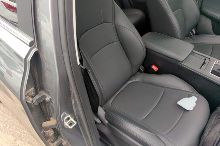 Used Roewe i5 2023 1.5L CVT Luxury Edition Right Front Seat