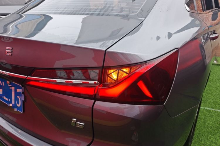 Used Roewe i5 2023 1.5L CVT Luxury Edition Right Rear Taillight