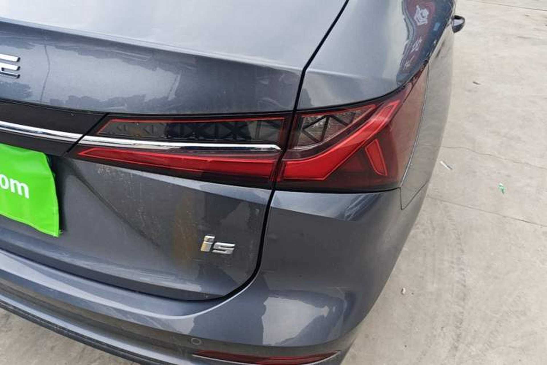 Used Roewe i5 2023 1.5L CVT Luxury Edition Right Rear Taillight
