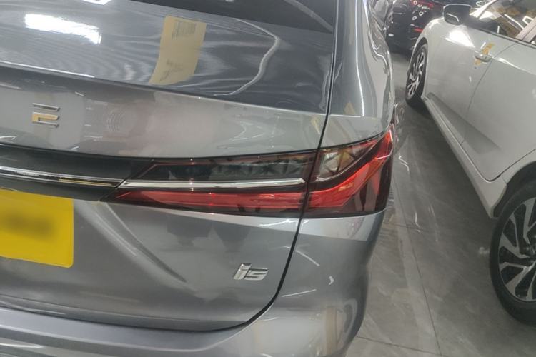 Used Roewe i5 2023 1.5L CVT Luxury Edition Right Rear Taillight