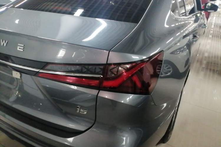 Used Roewe i5 2023 1.5L CVT Luxury Edition Right Rear Taillight