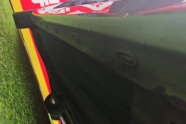Used Roewe i5 2023 1.5L CVT Luxury Edition Right Side Sill