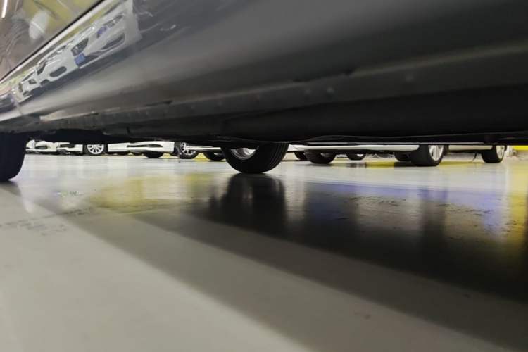 Used Roewe i5 2023 1.5L Manual Comfort Edition Right Side Sill