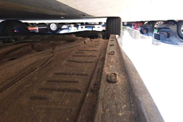 Used Roewe i5 2023 1.5L CVT Luxury Edition Right Side Sill