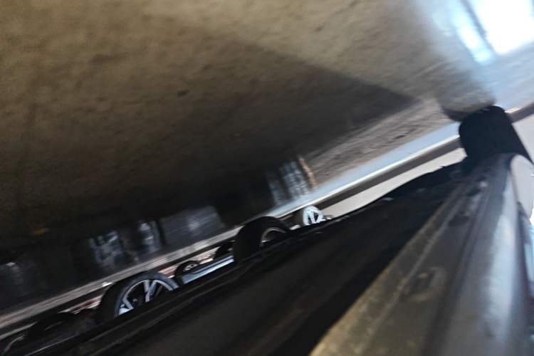 Used Roewe i5 2023 1.5L CVT Luxury Edition Right Side Sill