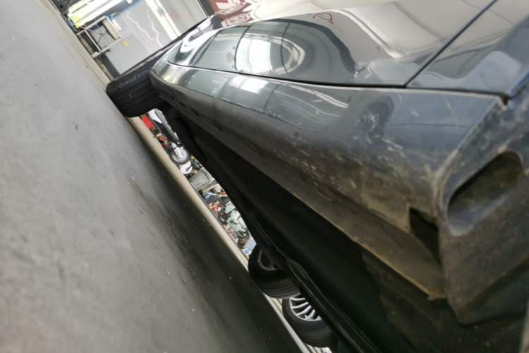 Used Roewe i5 2023 1.5L CVT Luxury Edition Right Side Sill