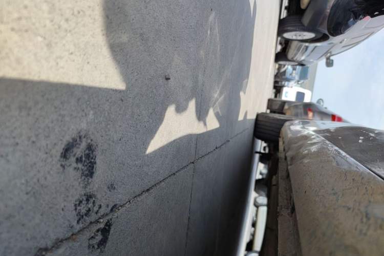 Used Roewe i5 2023 1.5L Manual Comfort Edition Right Side Sill