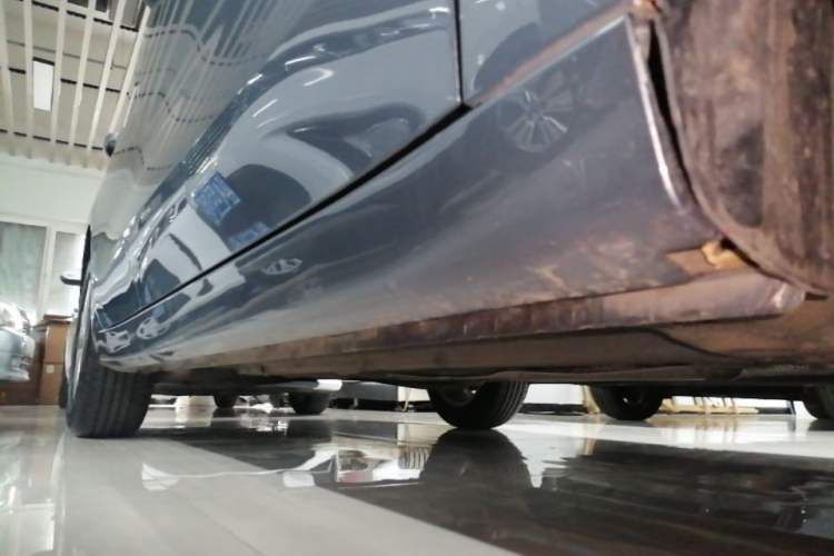Used Roewe i5 2023 1.5L CVT Luxury Edition Right Side Sill