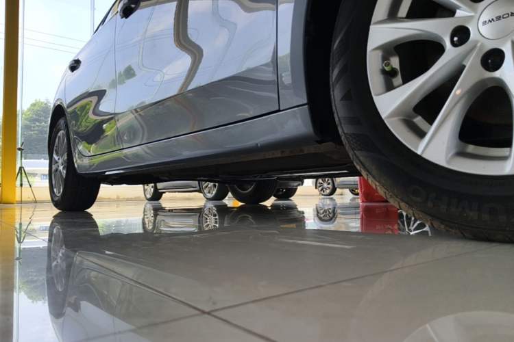 Used Roewe i5 2023 1.5L CVT Luxury Edition Right Side Sill