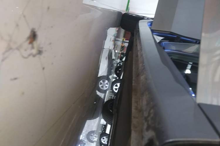 Used Roewe i5 2023 1.5L CVT Luxury Edition Right Side Sill