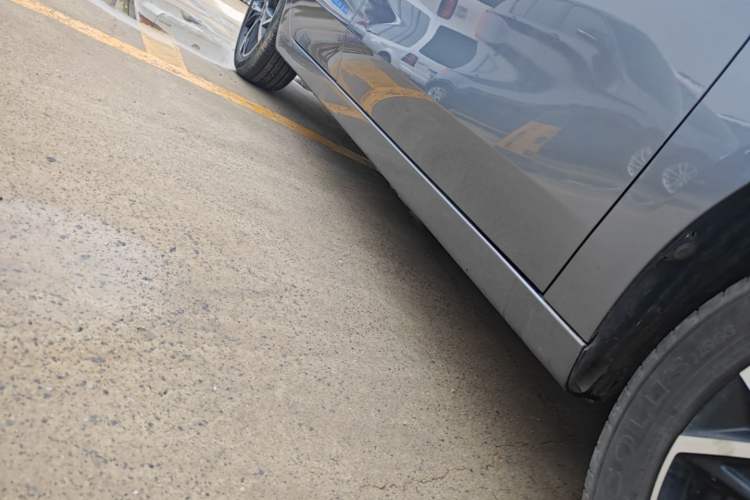 Used Roewe i5 2023 1.5L CVT Luxury Edition Right Side Sill