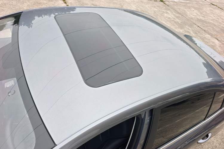 Used Roewe i5 2023 1.5L CVT Luxury Edition Roof