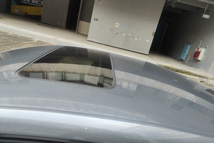 Used Roewe i5 2023 1.5L CVT Luxury Edition Roof