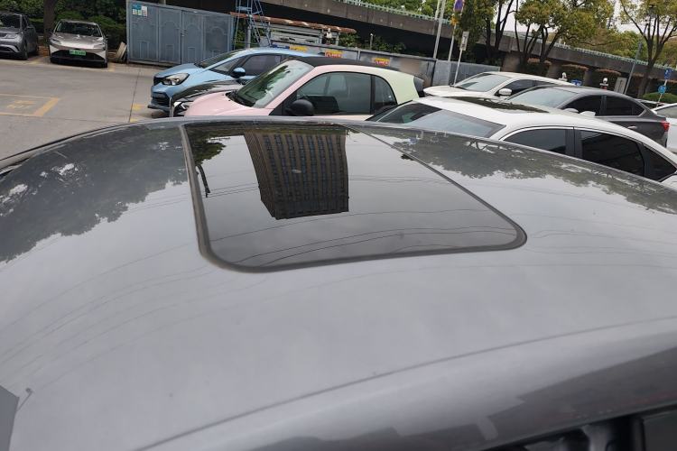 Used Roewe i5 2023 1.5L CVT Luxury Edition Roof