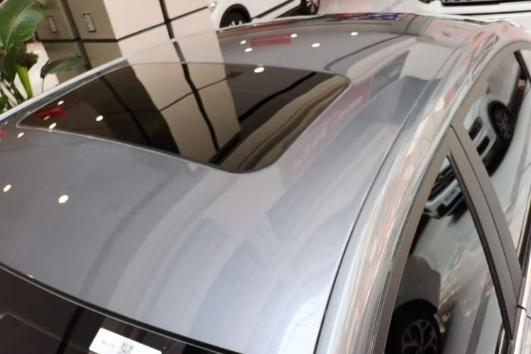 Used Roewe i5 2023 1.5L CVT Luxury Edition Roof