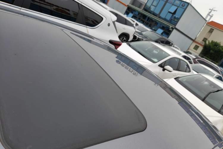 Used Roewe i5 2023 1.5L CVT Luxury Edition Roof