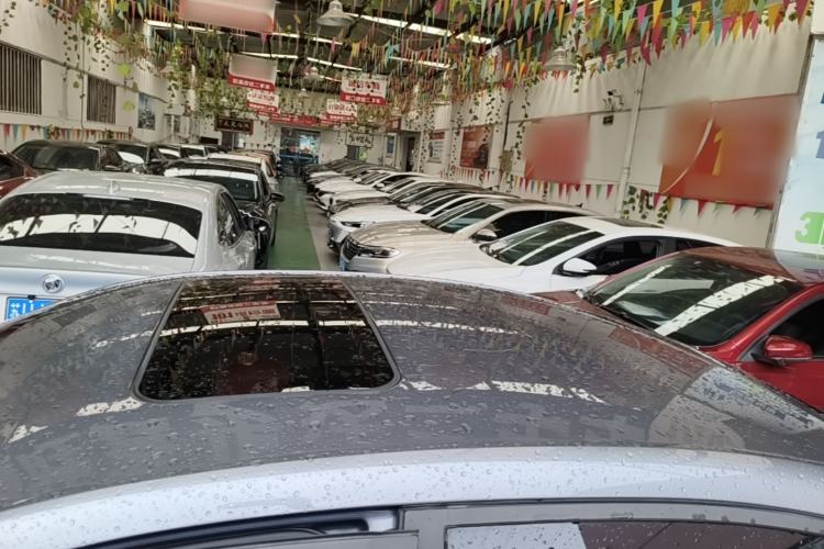 Used Roewe i5 2023 1.5L CVT Luxury Edition Roof