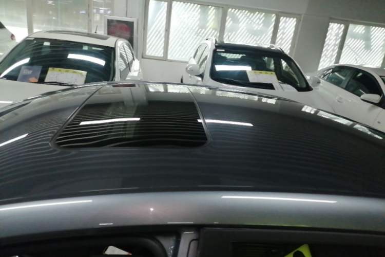 Used Roewe i5 2023 1.5L CVT Luxury Edition Roof