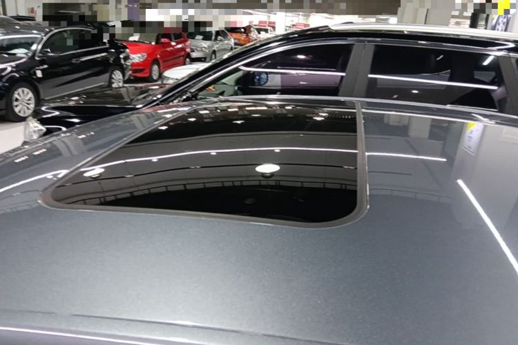 Used Roewe i5 2023 1.5L CVT Luxury Edition Roof