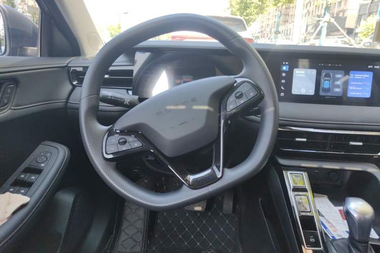 Used Roewe i5 2023 1.5L CVT Luxury Edition Steering Wheel