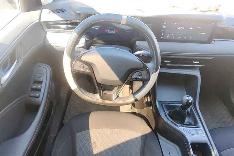 Used Roewe i5 2023 1.5L Manual Comfort Edition Steering Wheel