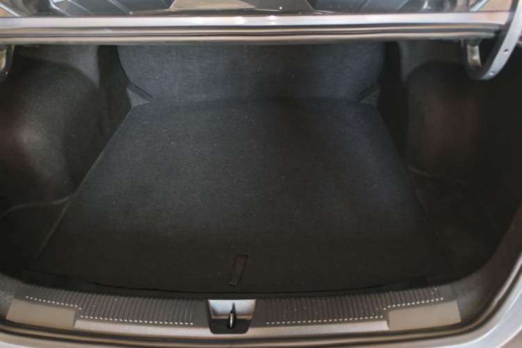 Used Roewe i5 2023 1.5L CVT Luxury Edition Trunk