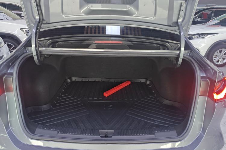 Used Roewe i5 2023 1.5L CVT Luxury Edition Trunk