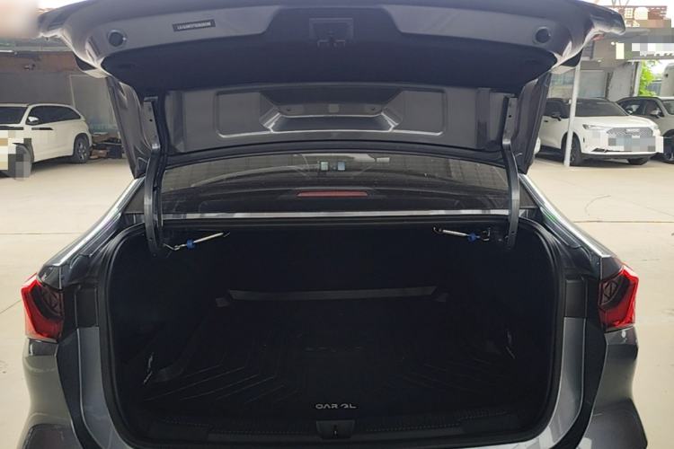 Used Roewe i5 2023 1.5L Manual Comfort Edition Trunk
