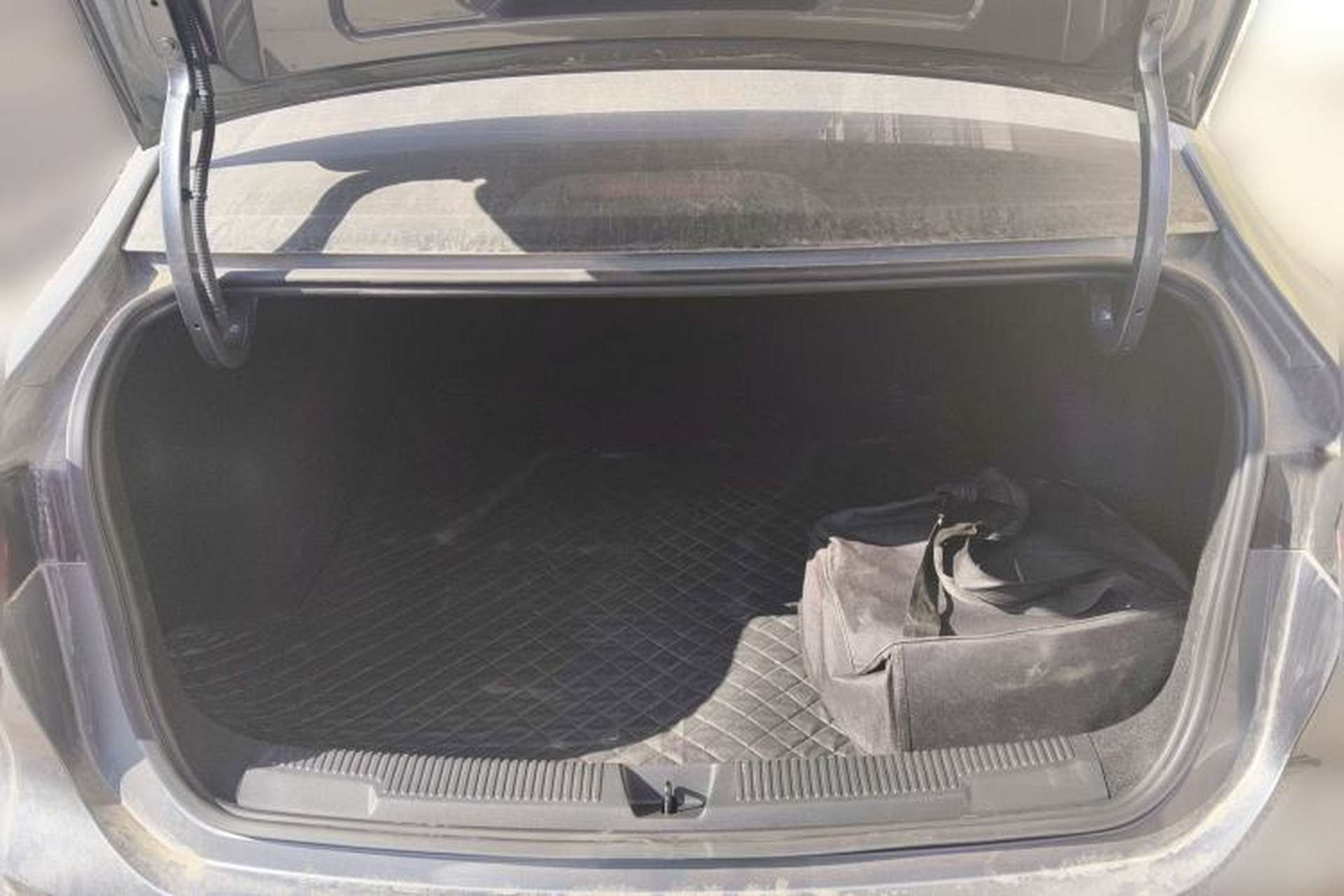 Used Roewe i5 2023 1.5L Manual Comfort Edition Trunk