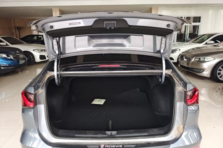 Used Roewe i5 2023 1.5L Manual Comfort Edition Trunk