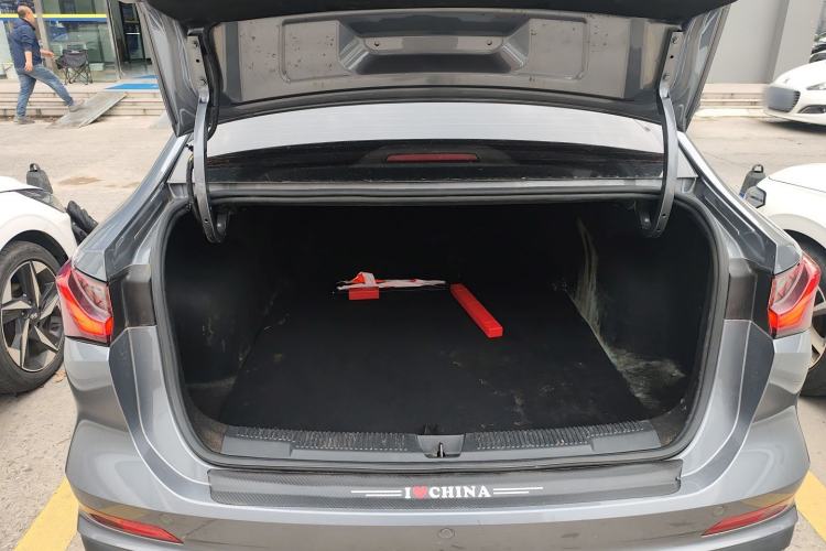 Used Roewe i5 2023 1.5L CVT Luxury Edition Trunk