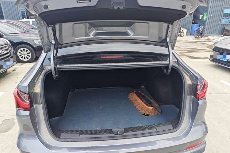 Used Roewe i5 2023 1.5L CVT Luxury Edition Trunk