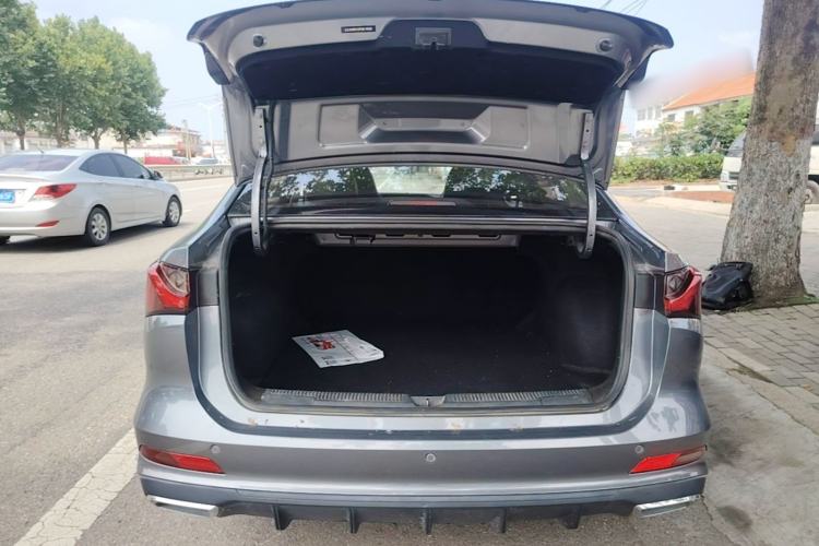 Used Roewe i5 2023 1.5L CVT Luxury Edition Trunk