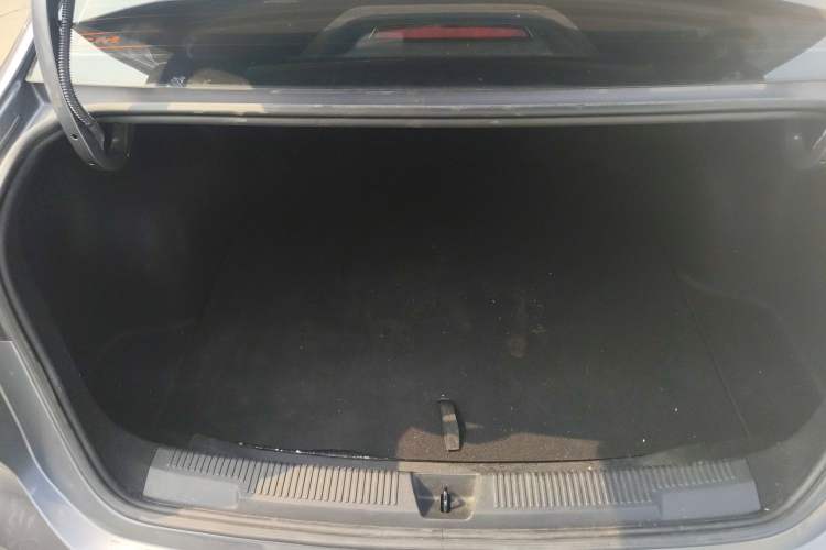 Used Roewe i5 2023 1.5L CVT Luxury Edition Trunk