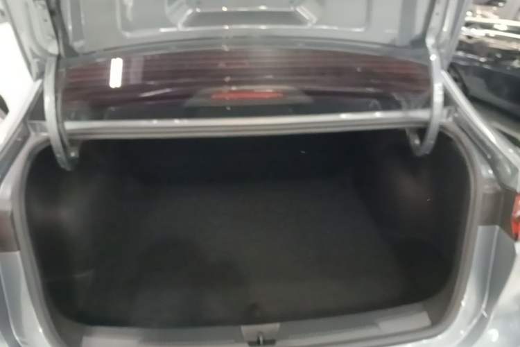 Used Roewe i5 2023 1.5L CVT Luxury Edition Trunk