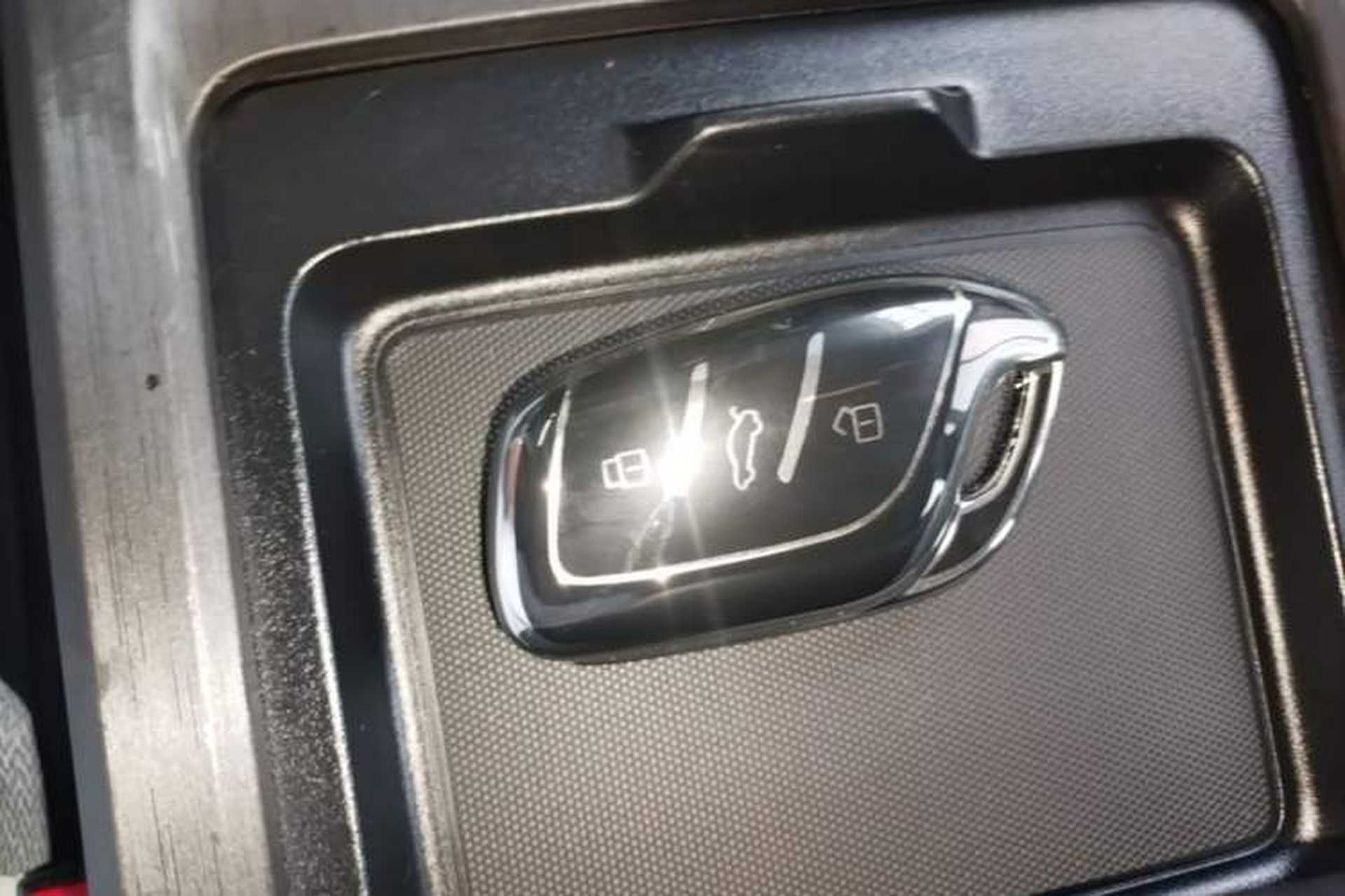 Used Roewe i5 2023 1.5L CVT Luxury Edition Vehicle Key