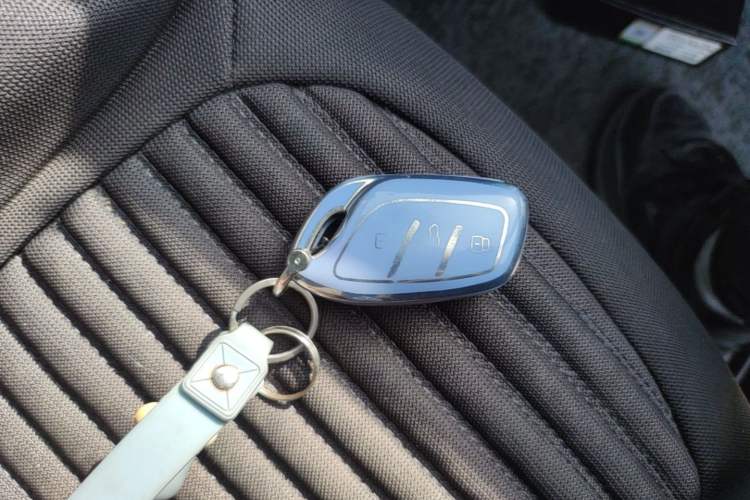 Used Roewe i5 2023 1.5L Manual Comfort Edition Vehicle Key