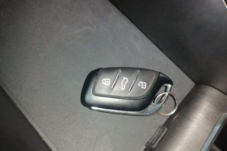 Used Roewe i5 2023 1.5L CVT Luxury Edition Vehicle Key